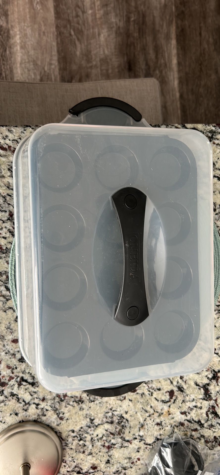Oneida 24 Ct Cupcake Carrying Case