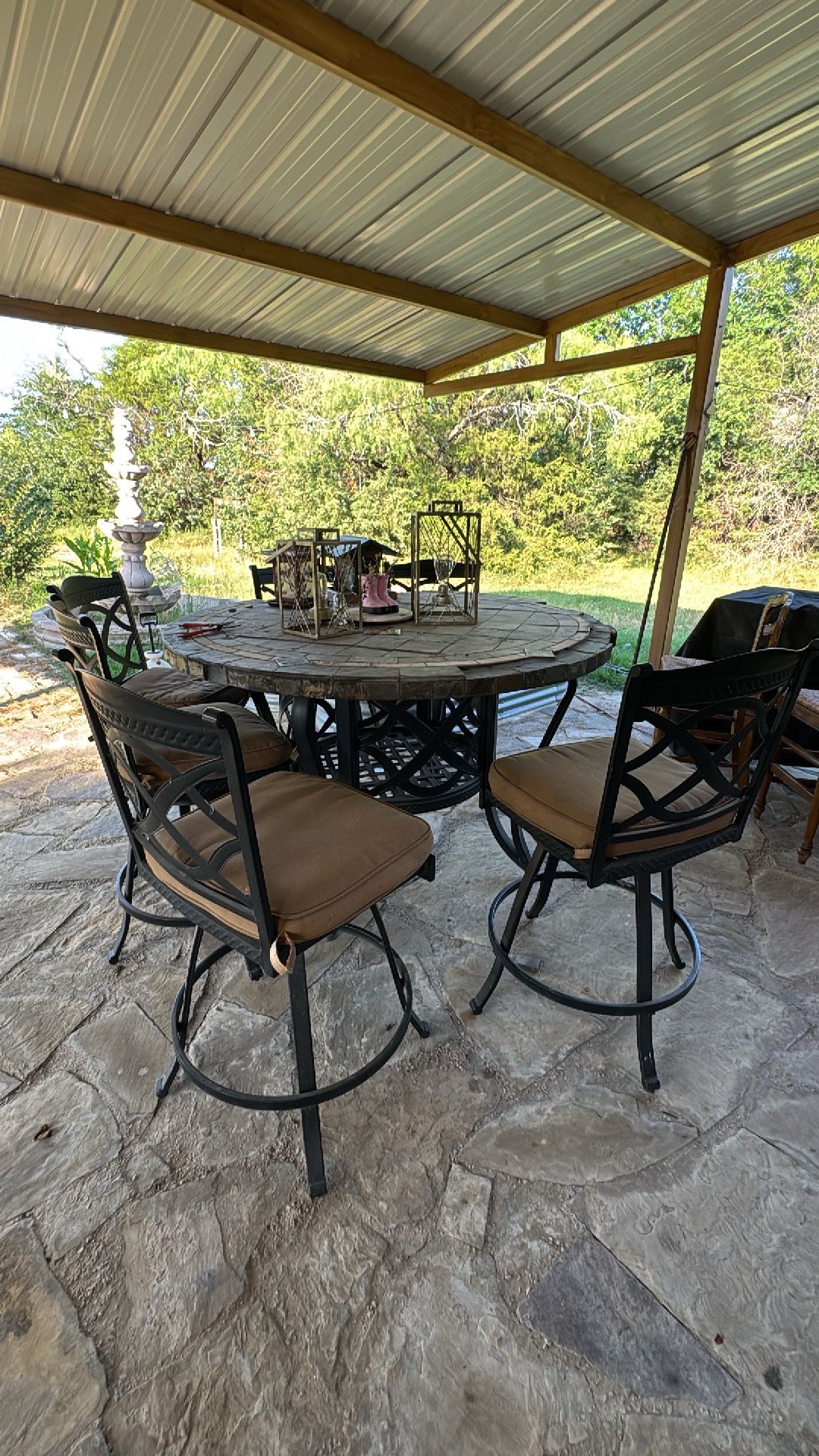 Beautiful Table And Chairs With Cushions