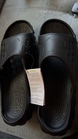 Size 11 Men’s Black Crocs Echo Slides