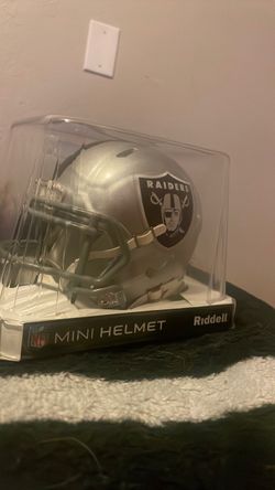 Riddell Las Vegas Raiders NFL Mini Helmet