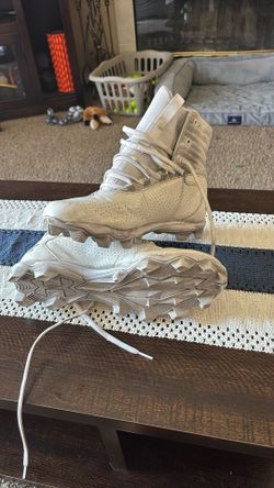 Under Armor Football Softball Lacrosse Cleats Size 11.5