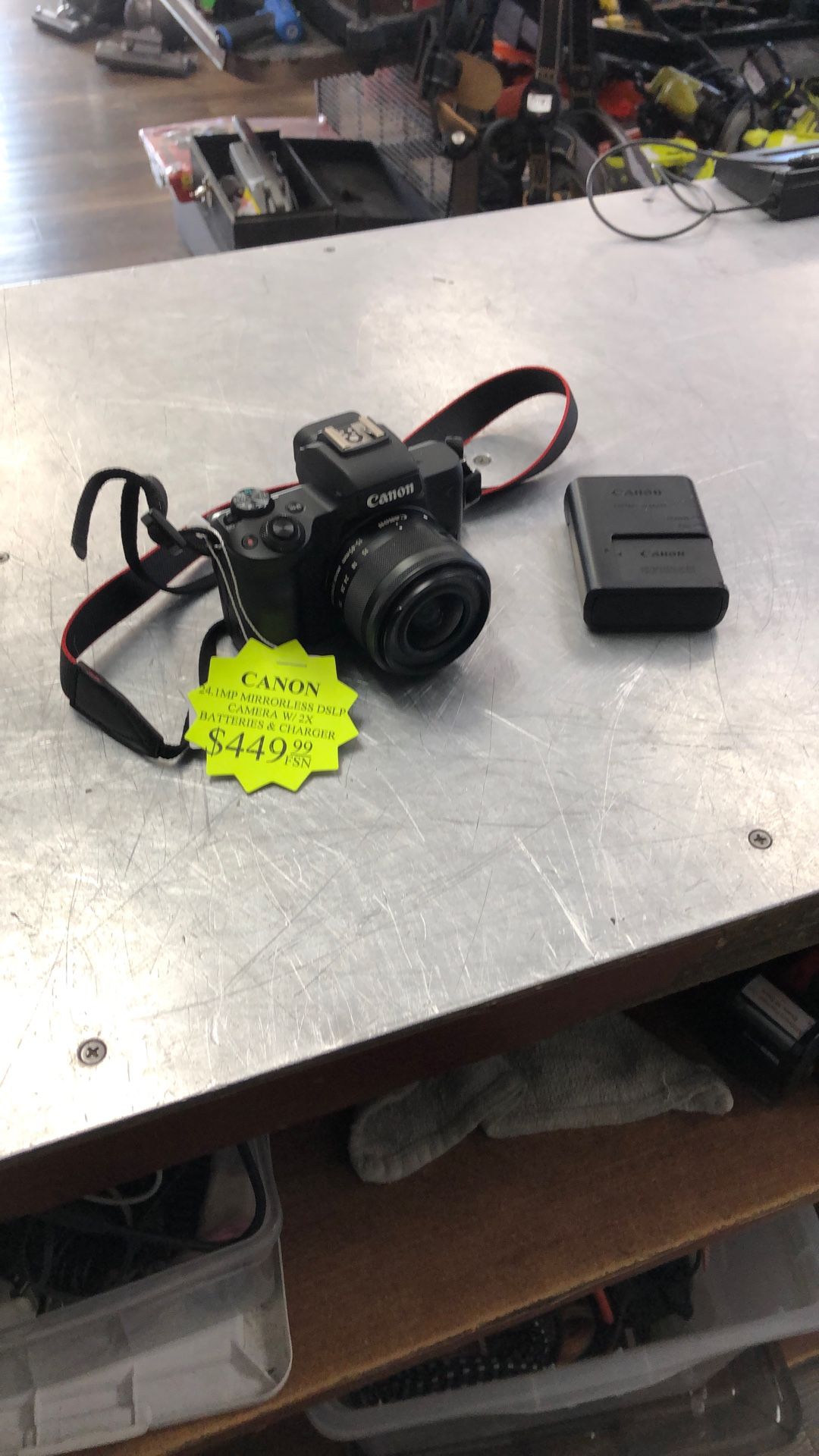 1003 Canon PC2328 24.1mp M50 EOS Mirrorless Dslr Camera W/ 2x Batteries & Charger 528675