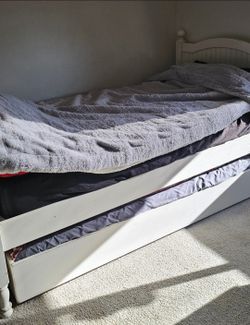 Daybed with bottom.  No mattress
