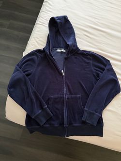 Women’s zip up