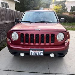 2012 Jeep Patriot 2WD *NEEDS TOW* Salvage Title 