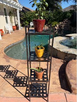 Metal Plant Stand