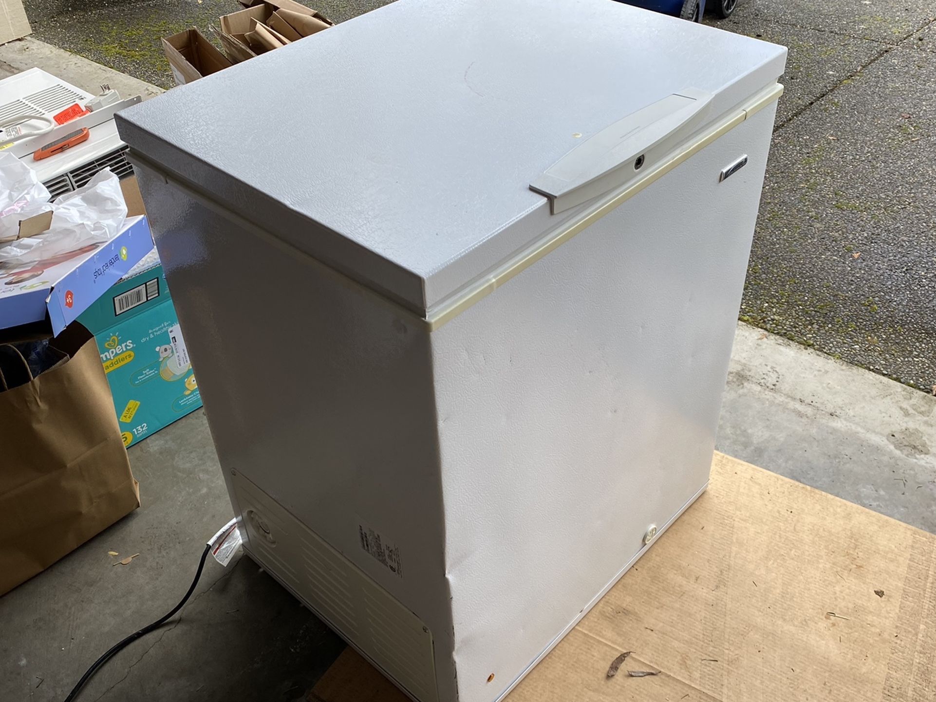 Kenmore chest freezer, 5.0 cu. ft.