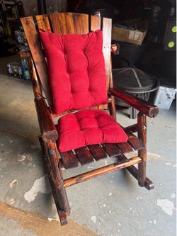UNUSED ROCKING CHAIR
