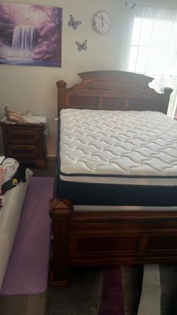 Oueen Bedset Brown Soild Wood