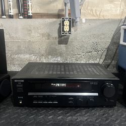 Kenwood VR-615 5.1 Channel Audio-Video AM/FM Receiver w/ Surround Speaker