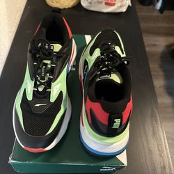 9.5 women or 8 Men’s Puma Sneakers