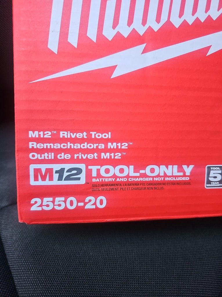 Milwaukee M12 Rivet Tool (Tool Only)