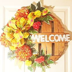 Welcome Basket Lid Wreath