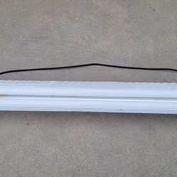 Lithonia Lighting 1241DP Fluorescent Light Fixture 120V T12 Bulbs Shop Light Tes