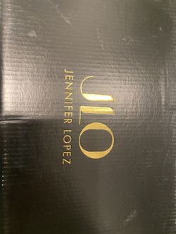 JLO FLATS BLACK BRAND NEW