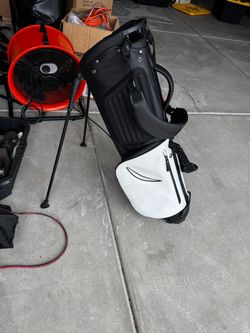 Stitch golf bag