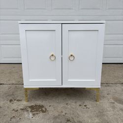 ‼️WHITE CABINET FOR SALE 125$ OR BEST OFFER‼️GREAT CONDITION🚚DELIVERY AVAILABLE🚚