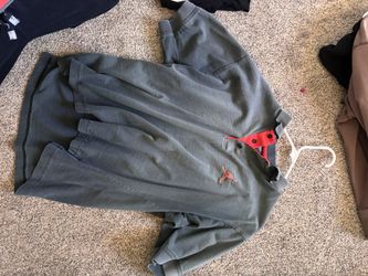 Men’s grey Jordan shirt 