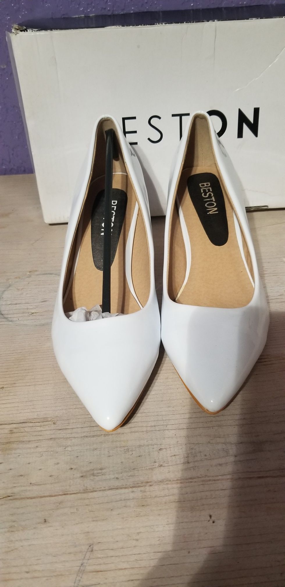 New Beston Aubree-16- FE white heels size 7