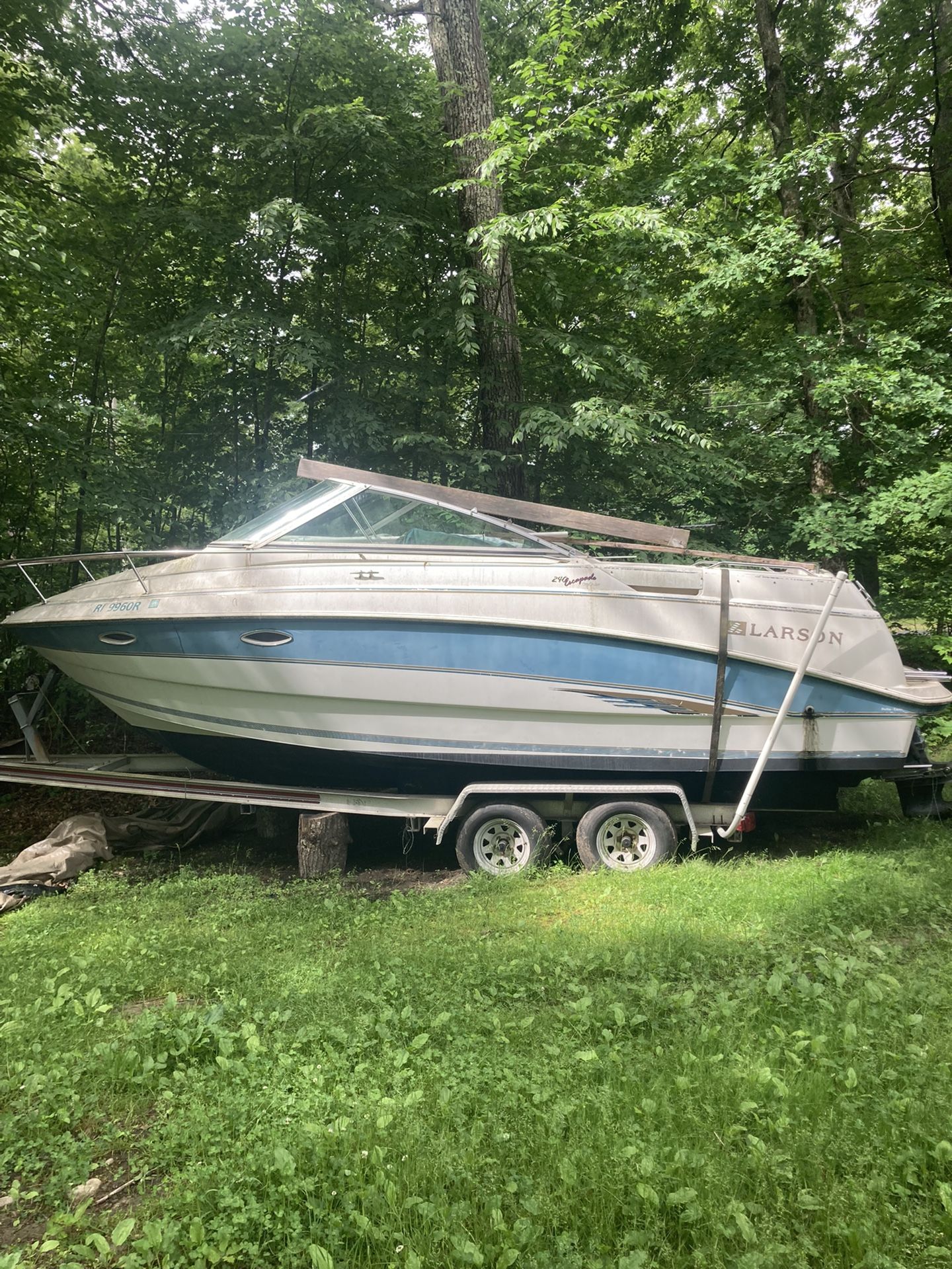 Boat  24foot Larson