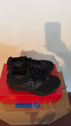 New Balance Women's 520 V9 Women’s Shoes
