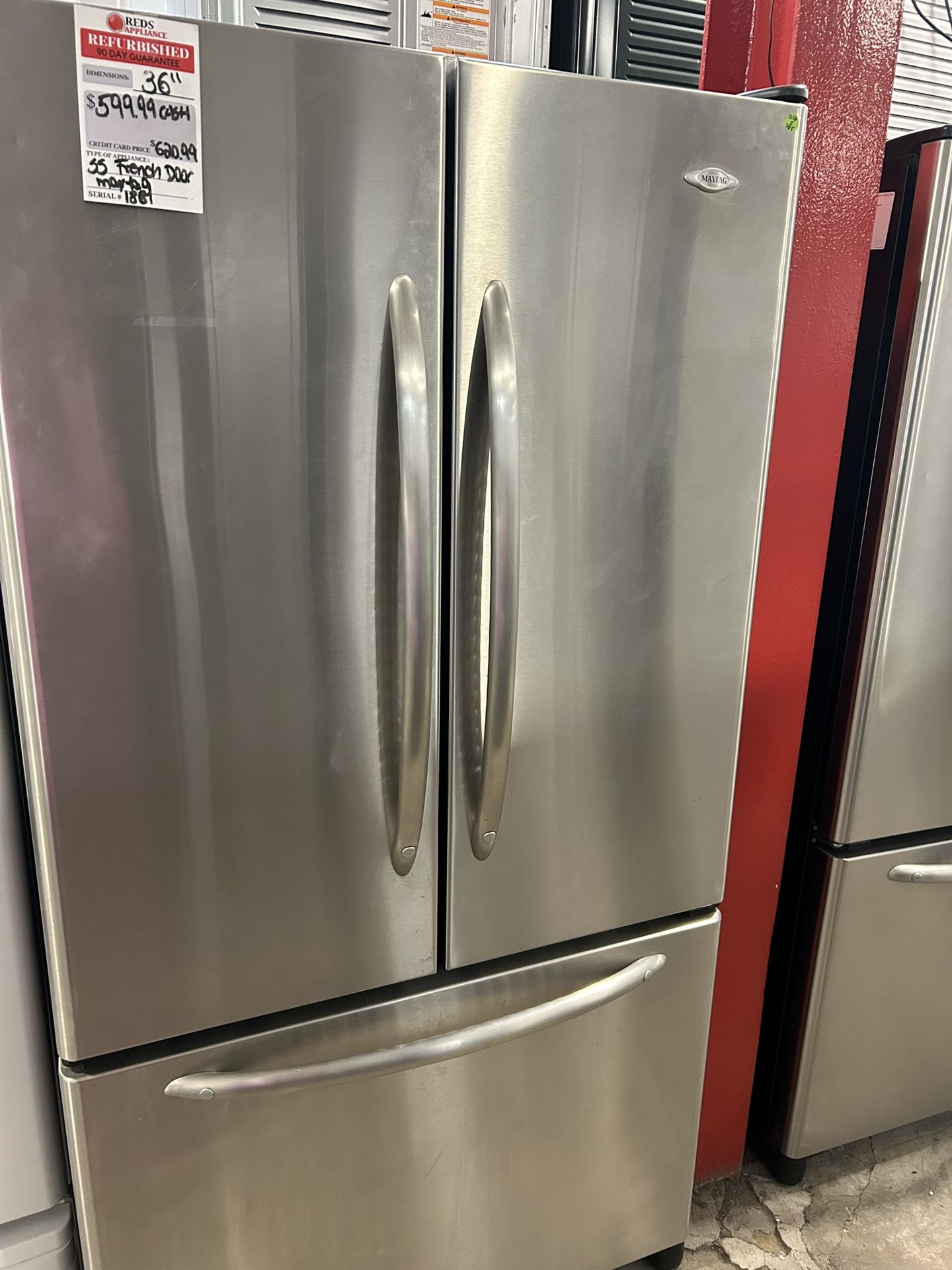 French Door Fridge With Ice/water