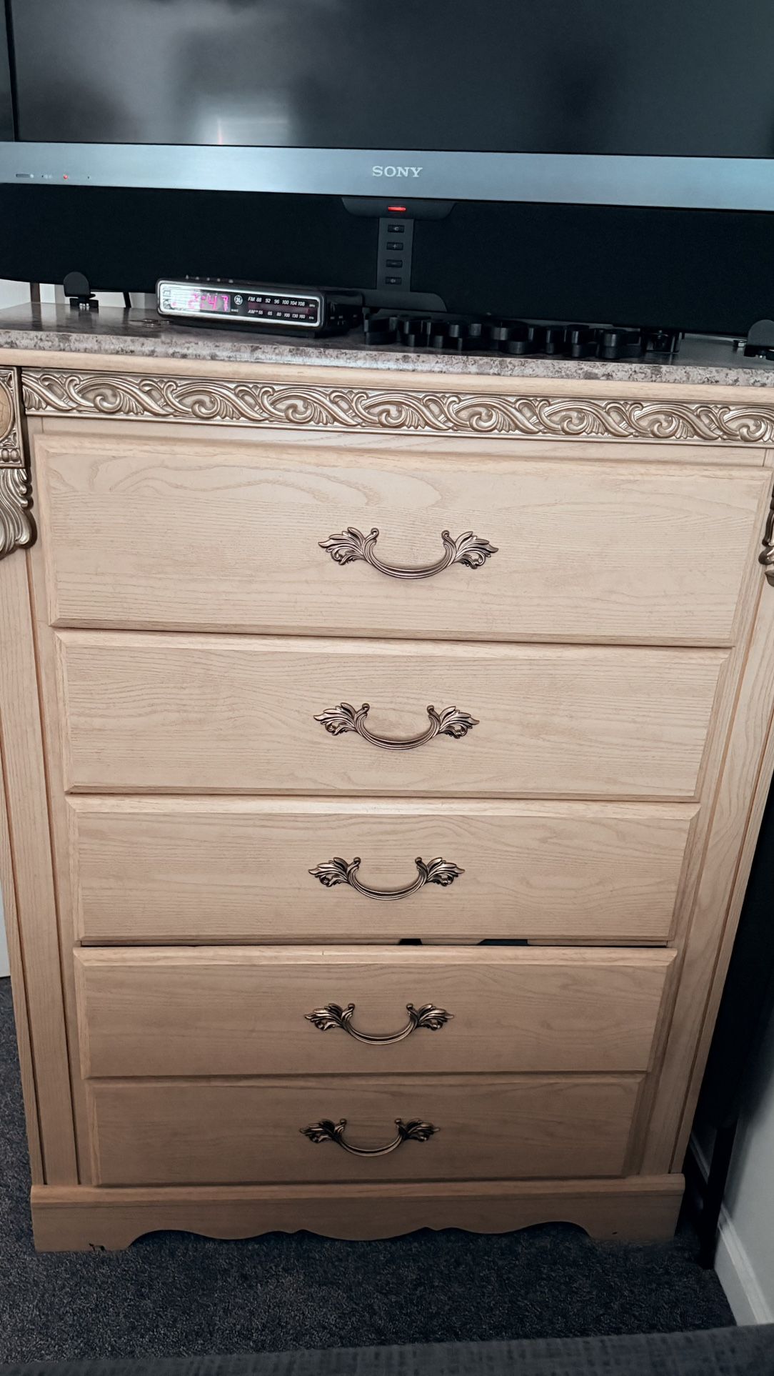 Dresser Chest