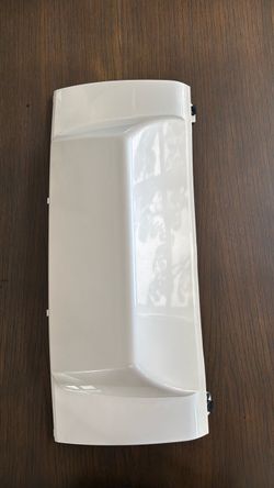 2013 GMC Yukon Denali Hybrid towing hitch cover