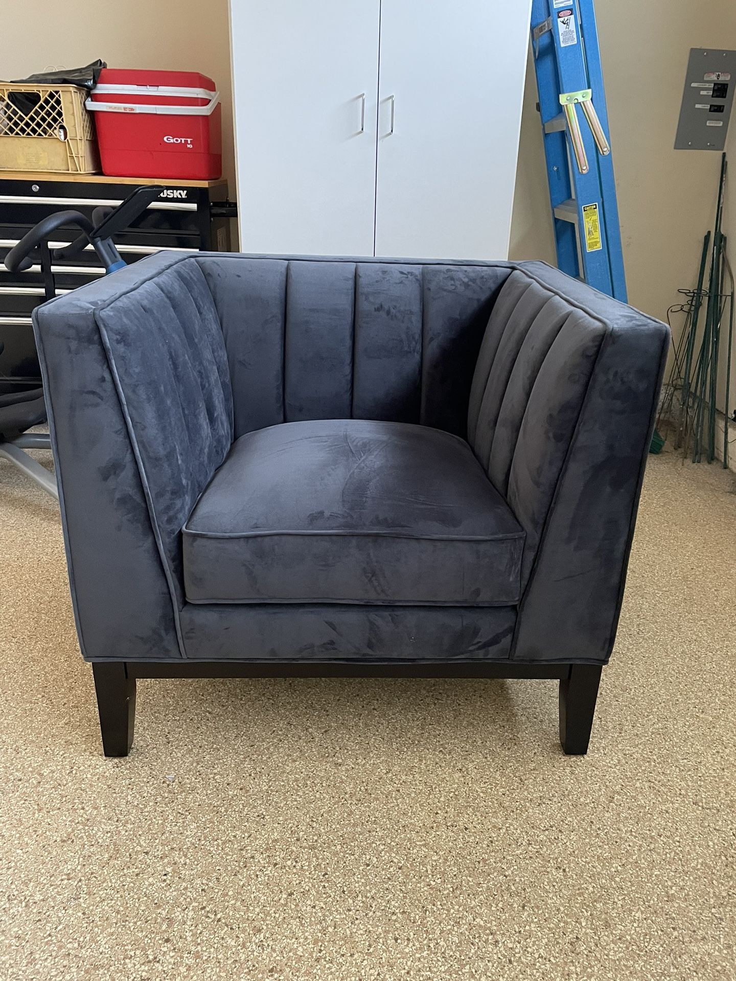 Accent Chairs (set of 2)