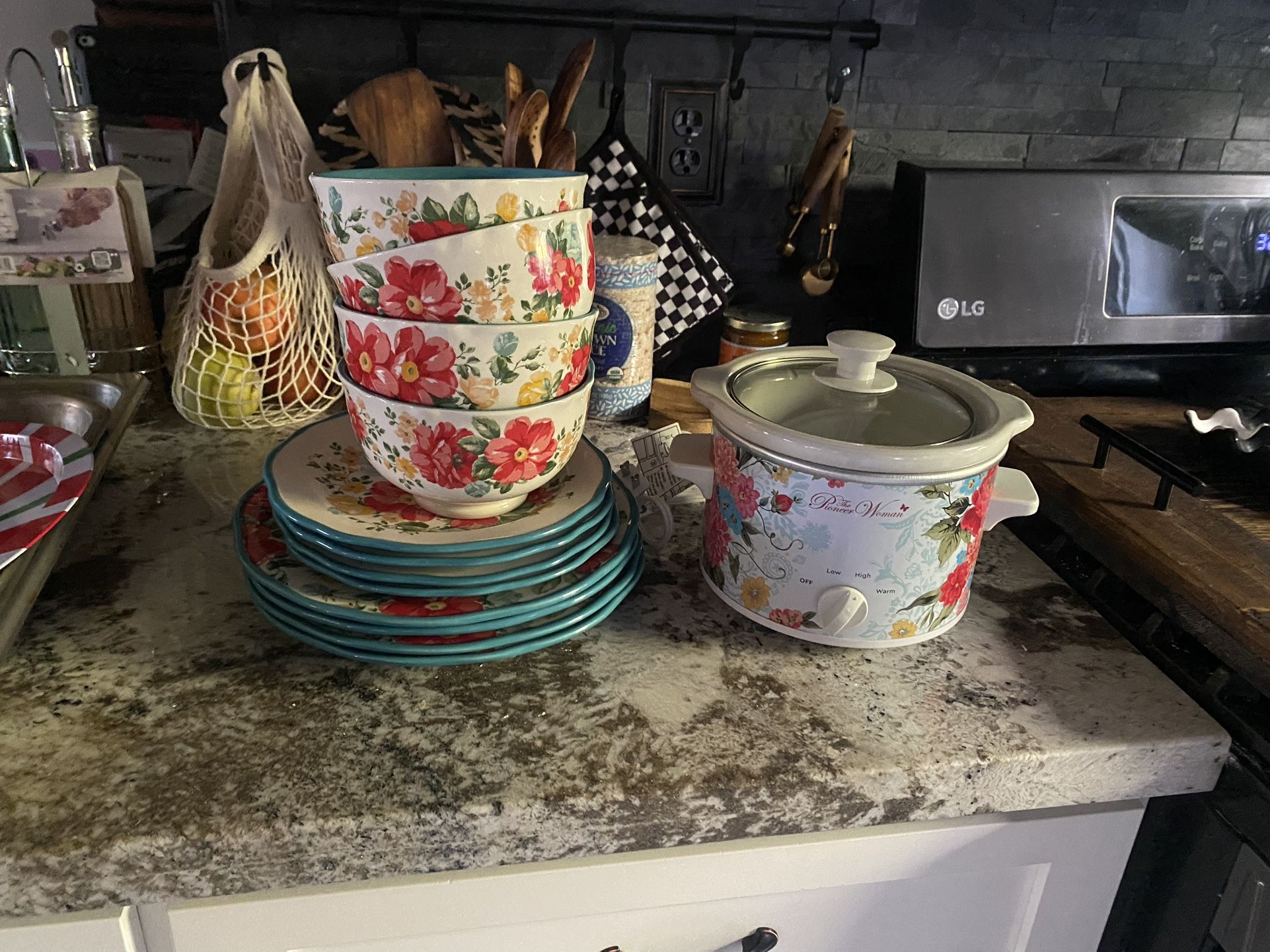 pioneer women set