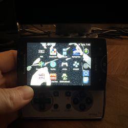 Sony Xperia mini pro sk17 PHONE AND GAMEBOY