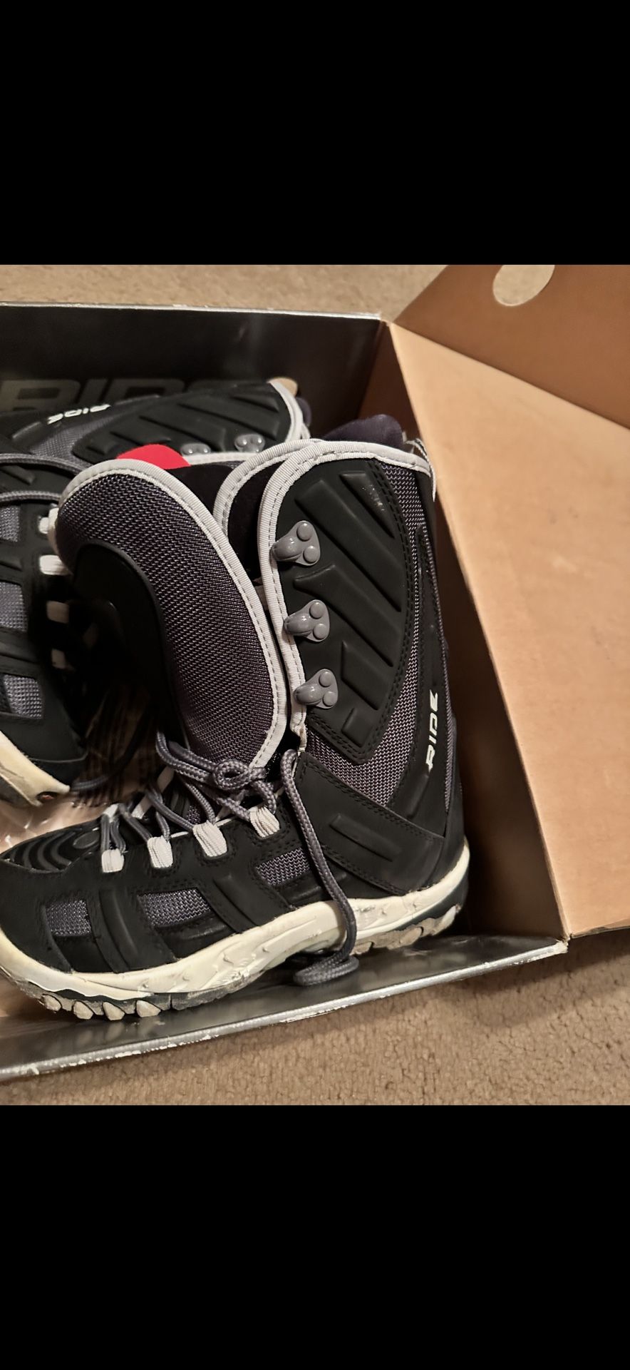 Women’s Ride Matrix Snowboard Boots Size 8