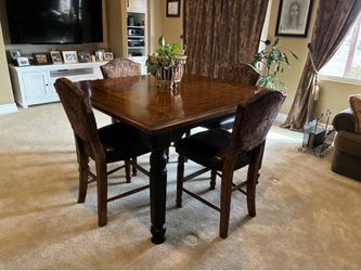 Dining table with 4 chairs