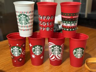 7 Starbuck Cups With Lids