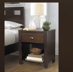 RIVA NIGHTSTAND