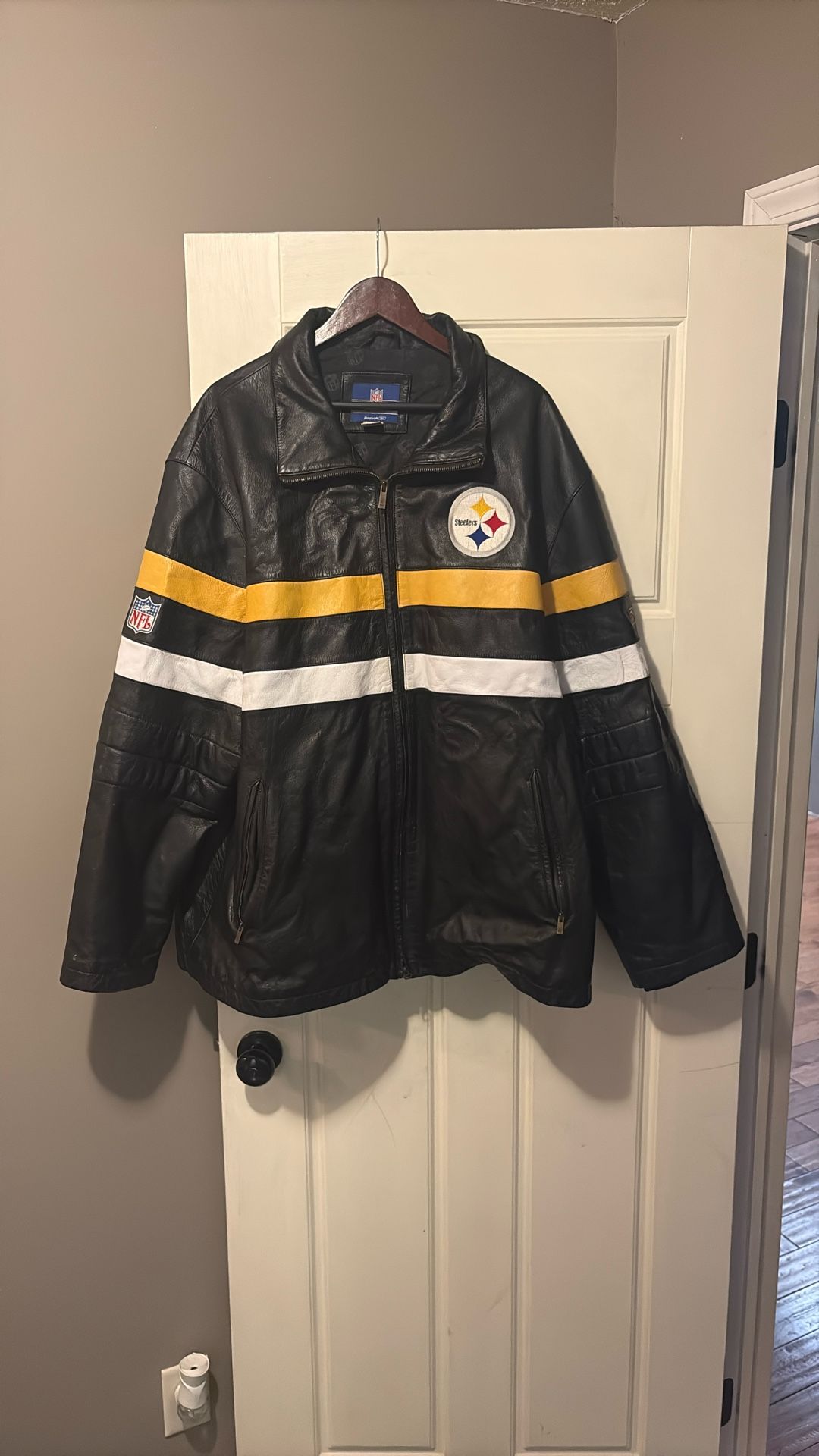 Genuine Full Grain Leather Pittsburgh Steelers Jacket 