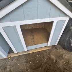 Buff Dog Houses 