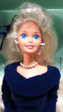 VINTAGE BARBIE 1995