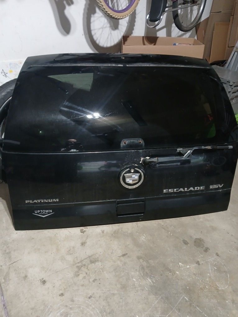 Cadillac Escalade Rear Hatch
