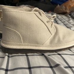 Uggs MEN SIZE 10 