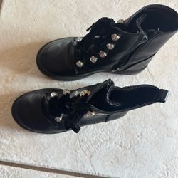 Girls Boots Size 1