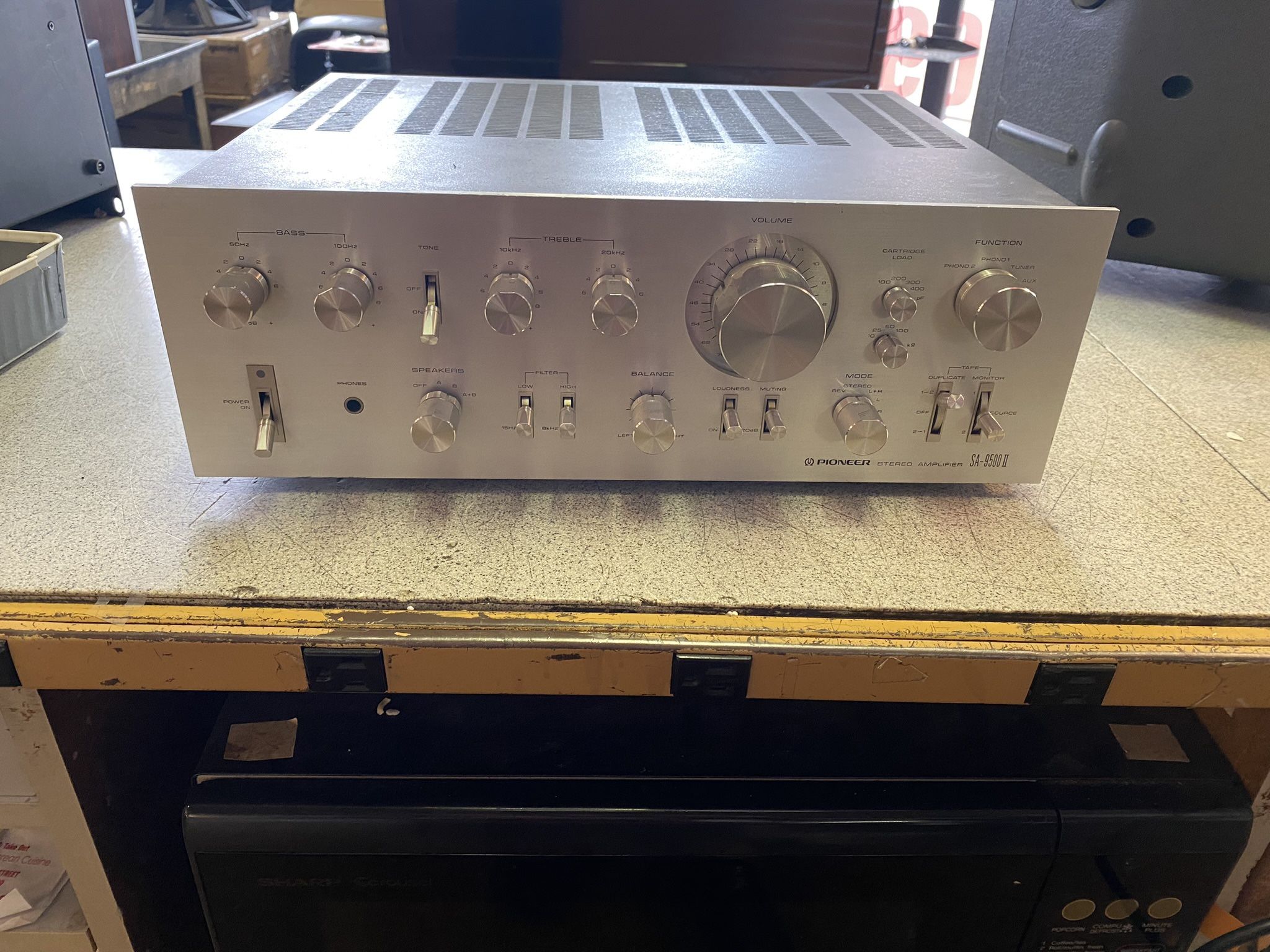 Pioneer SA-9500 II Integrated Amplifier, Works Perfectly, Mint Condition