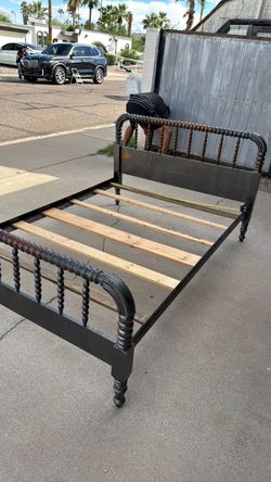 This is Jenny Lind style full-size bed frame