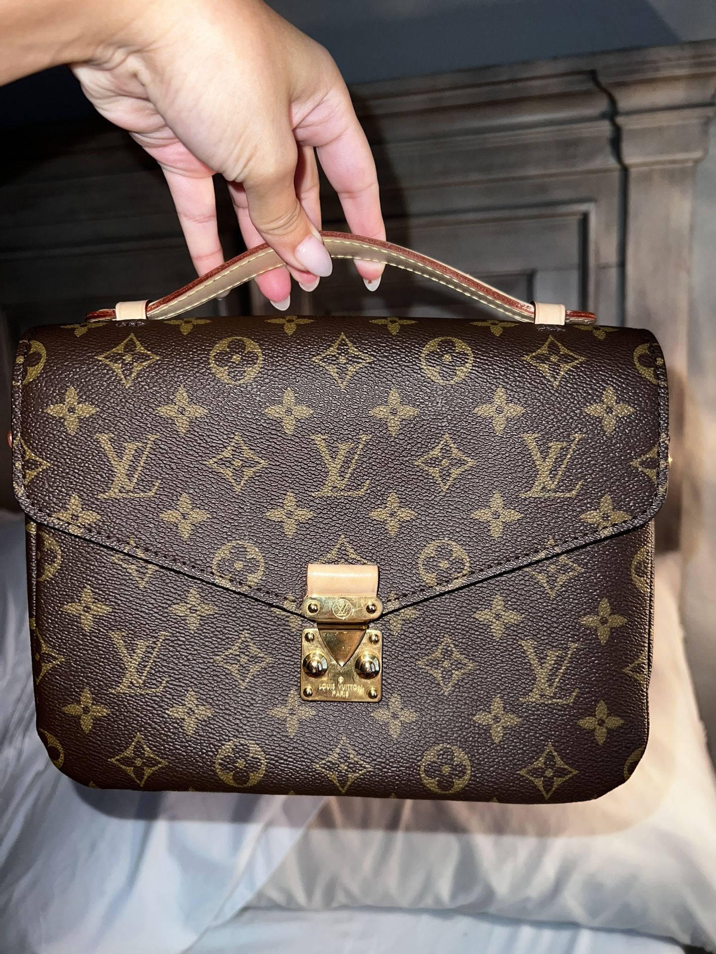 Louis Vuitton - Pochette Métis Handbag