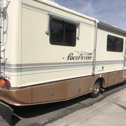 1996 Pace Arrow 36’
