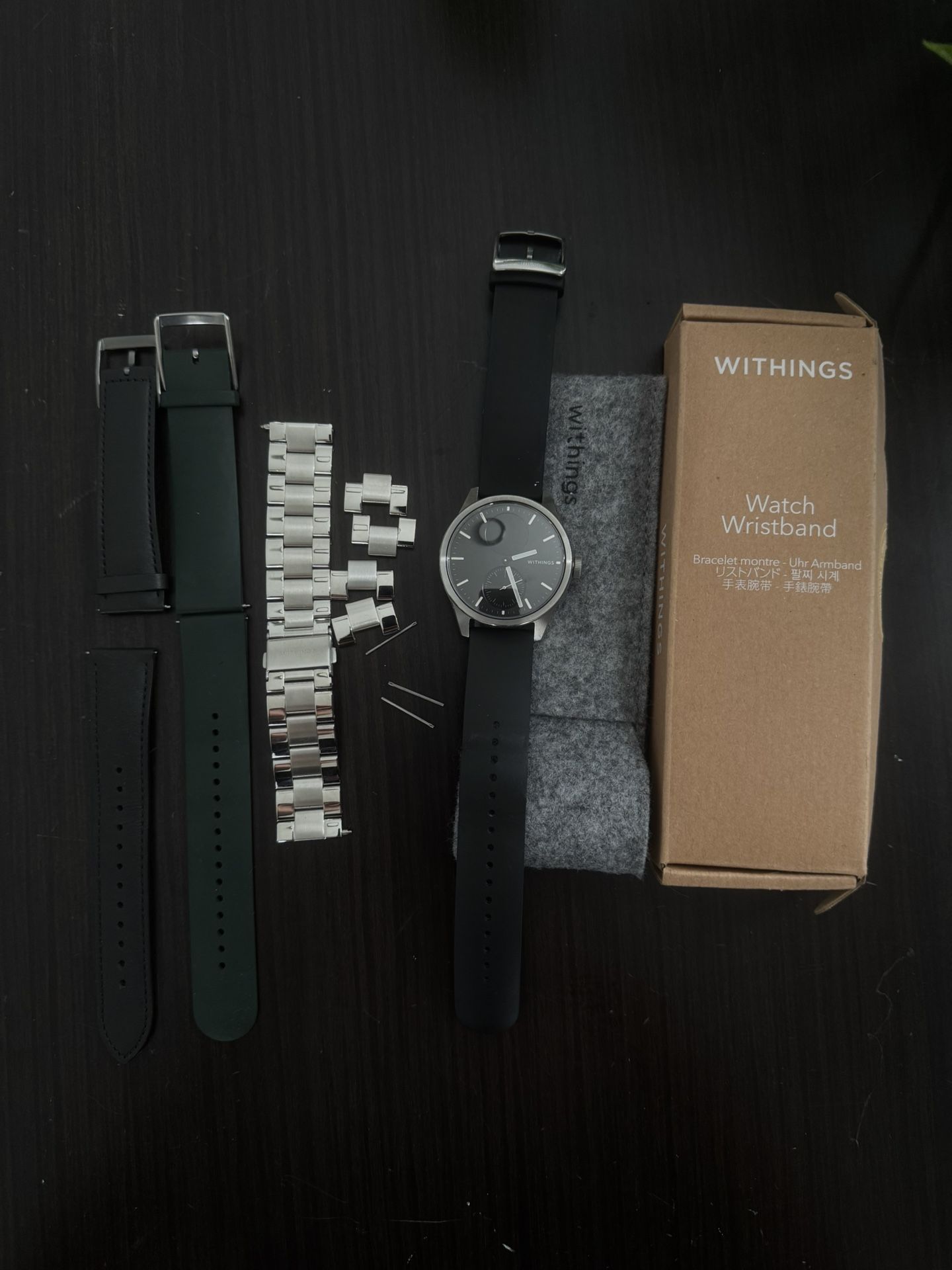 Withings - ScanWatch 2 - Hybrid Smartwatch- 42 mm Black - 4 bands included