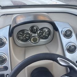 Larson Boat 2007 24 Inches