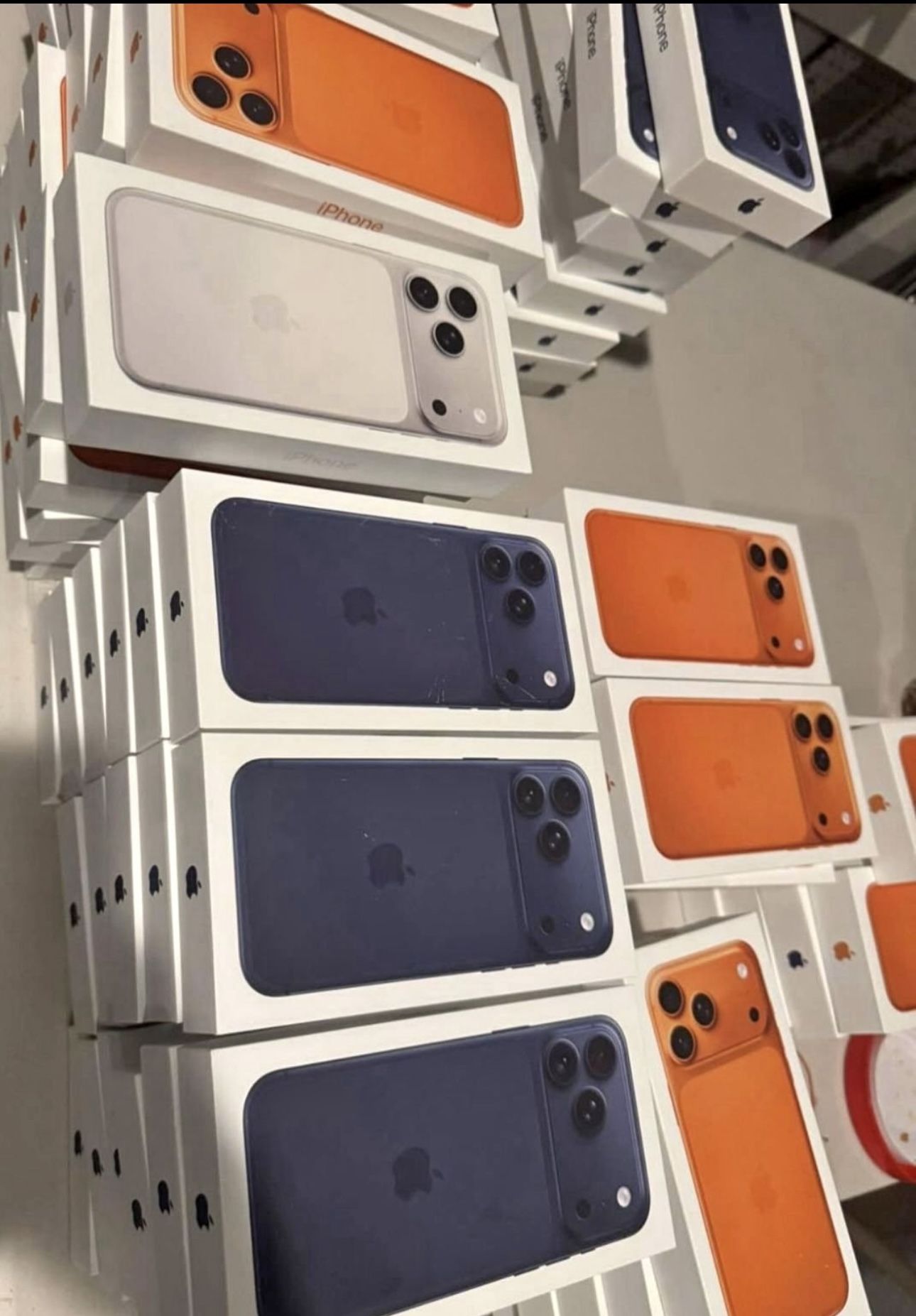 iPhone 17