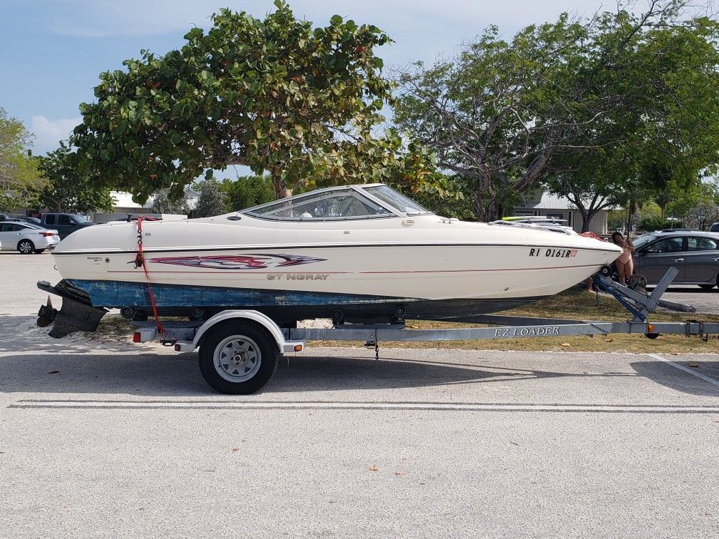 Photo Stingray Boat 2009 19 Feet