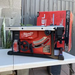 Milwaukee M18 FUEL ONE-KEY 18-Volt Lithium-lon Brushless Cordless 8-1/4 in. Table Saw (Tool-Only)